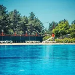Green Fort * Σάνι Μπιτς