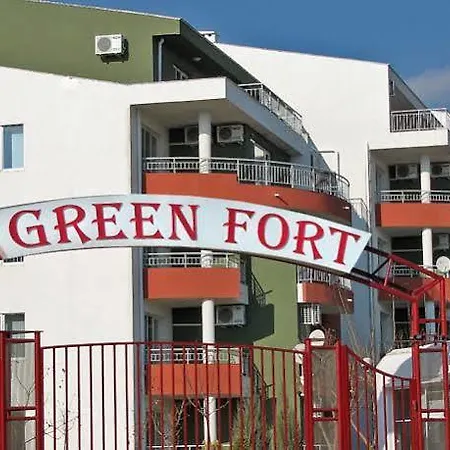 מלון Green Fort *