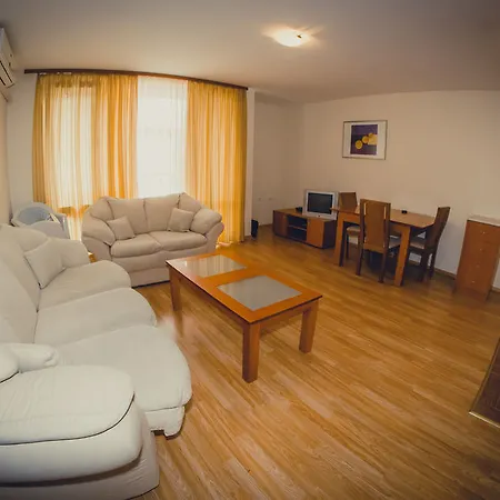 Green Fort * Slantchev Briag